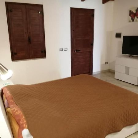 Il Frutteto Bed and Breakfast Torre delle Stelle Exteriör bild