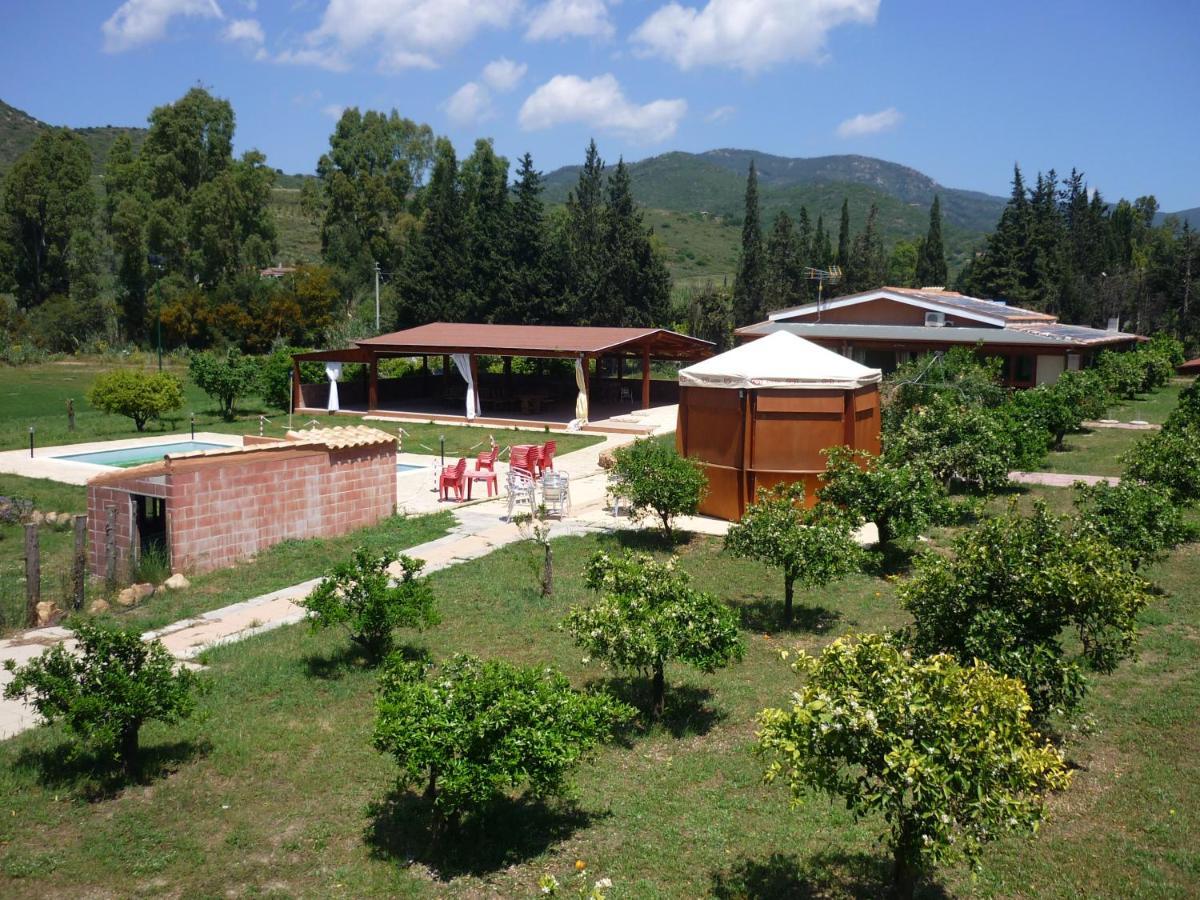 Il Frutteto Bed and Breakfast Torre delle Stelle Exteriör bild