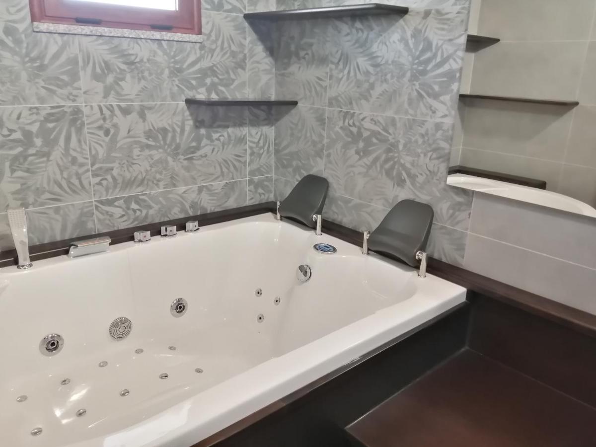 Il Frutteto Bed and Breakfast Torre delle Stelle Exteriör bild